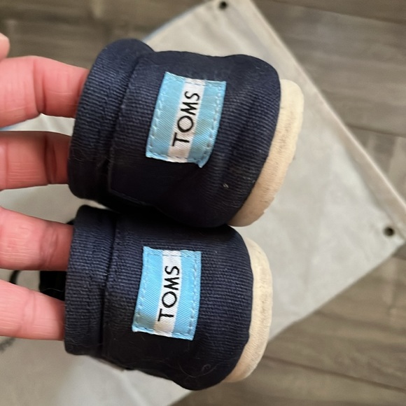Toms Navy Blue loafers women size 6 - Picture 11 of 11